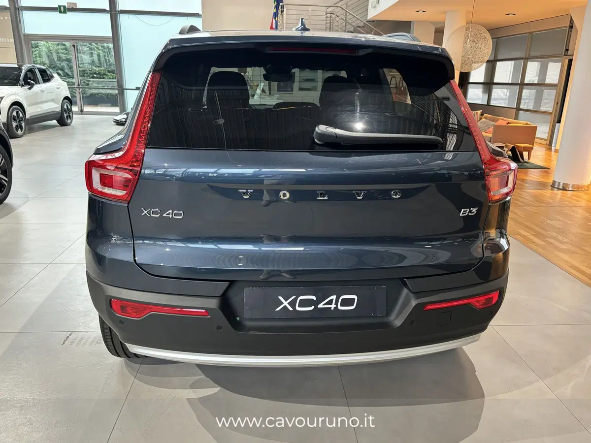 Volvo XC40 nuova a Ferrara (11)