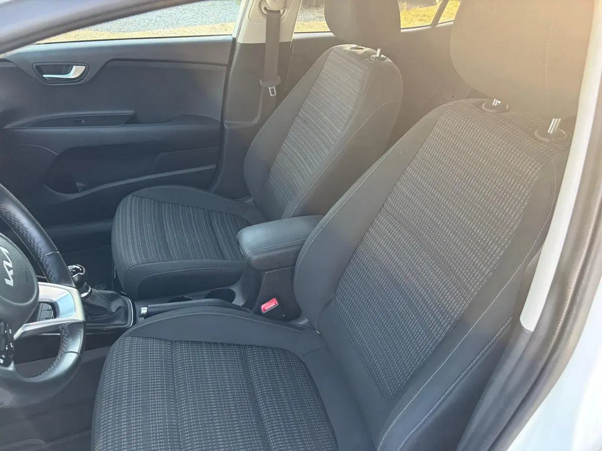 Kia Stonic usata a La Spezia (14)