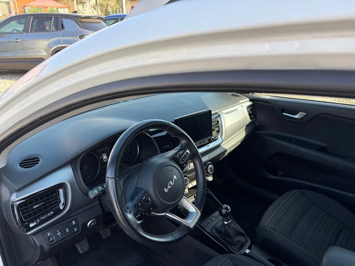 Kia Stonic usata a La Spezia (15)