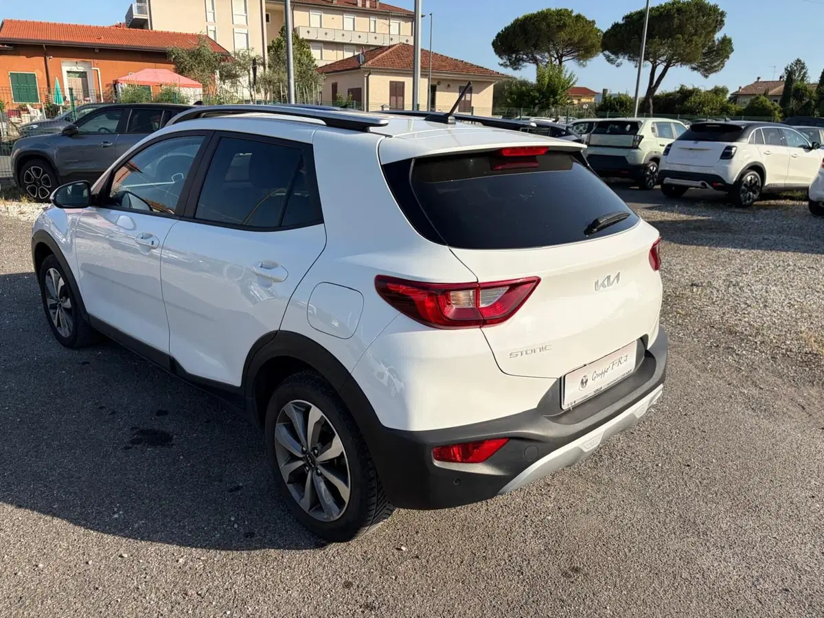 Kia Stonic usata a La Spezia (5)