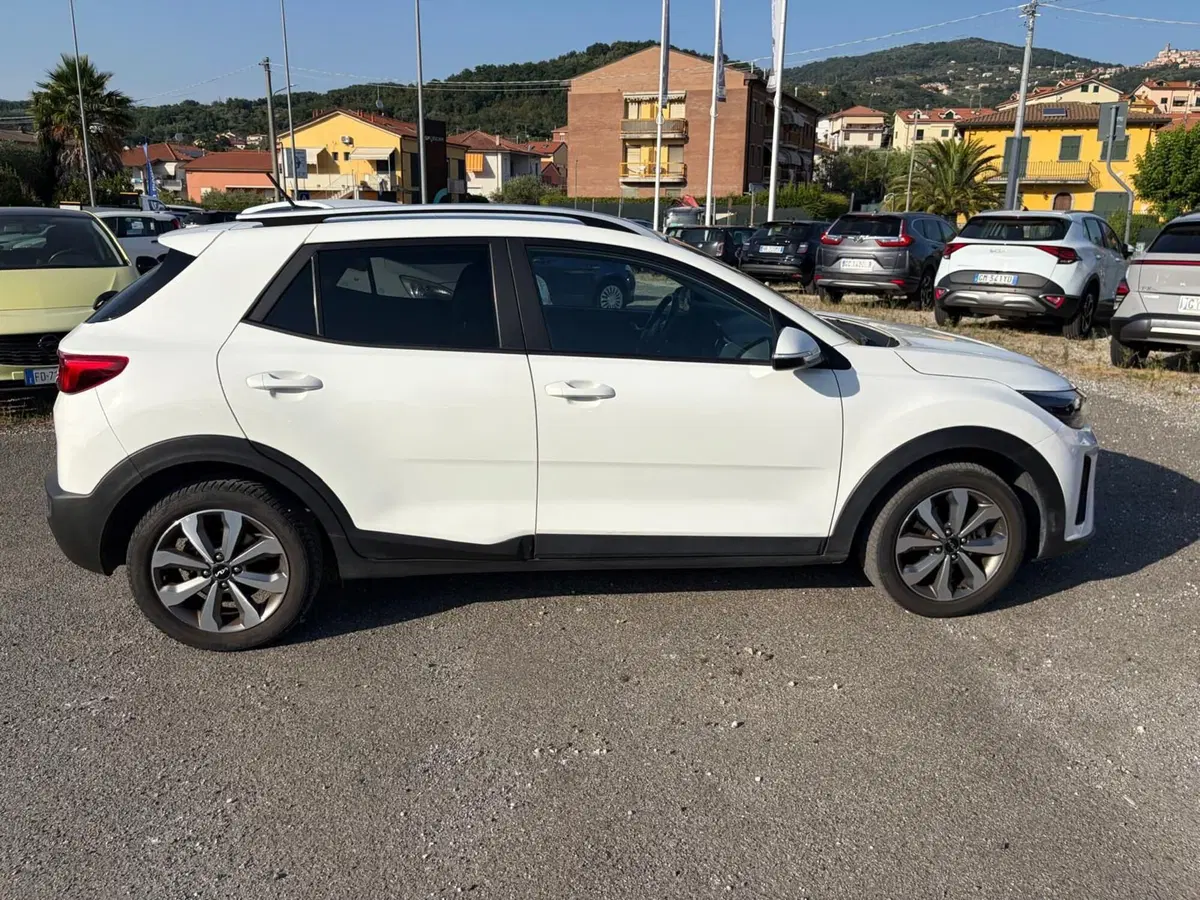 Kia Stonic usata a La Spezia (8)