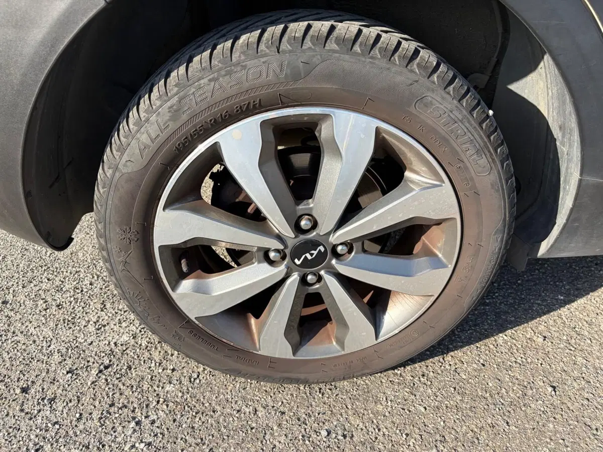 Kia Stonic usata a La Spezia (9)