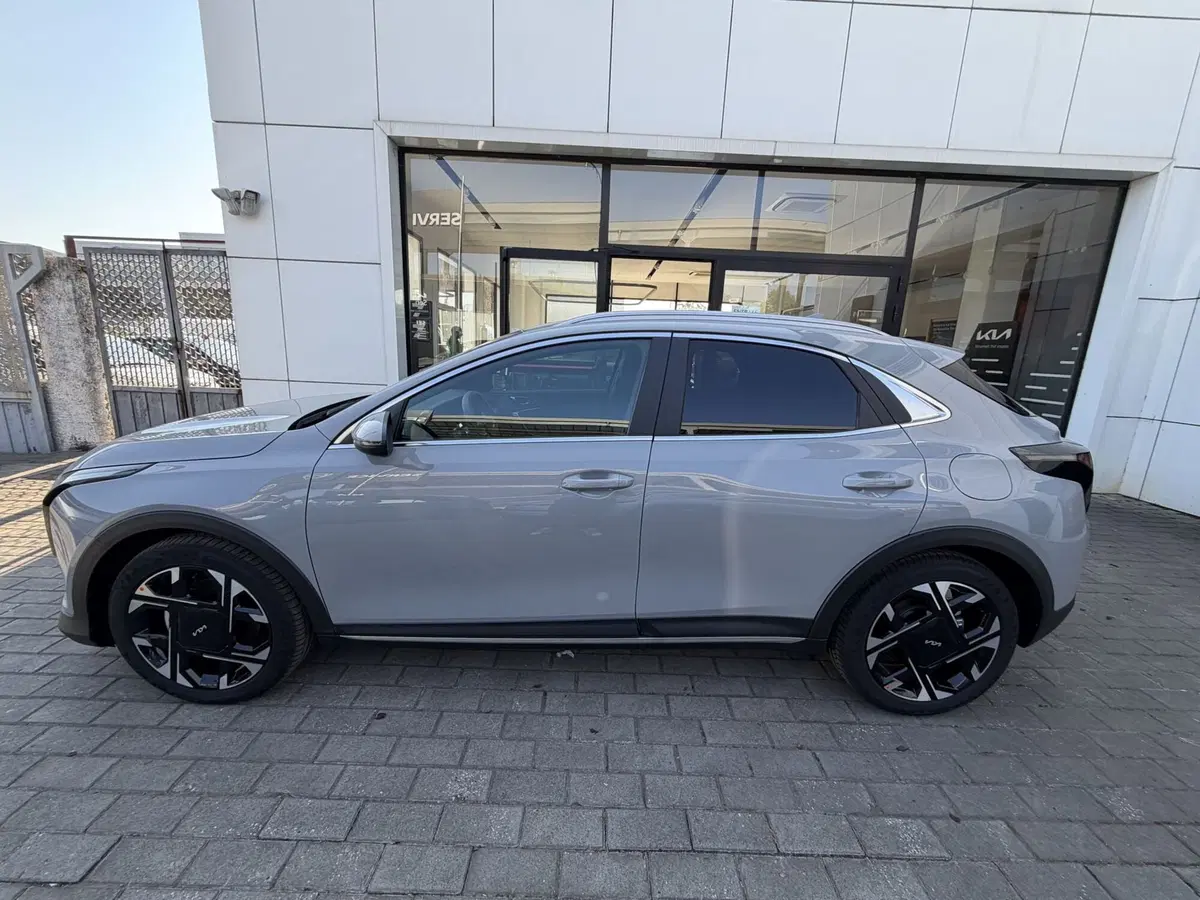 Kia XCeed nuova a La Spezia (4)