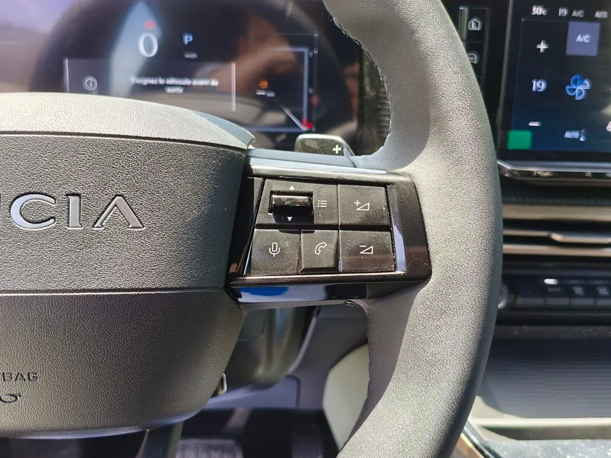 Lancia Ypsilon nuova a La Spezia (18)