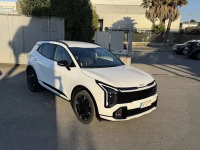 Kia Sportage 1.6 t-gdi hev GT-line awd at6 nuova a La Spezia