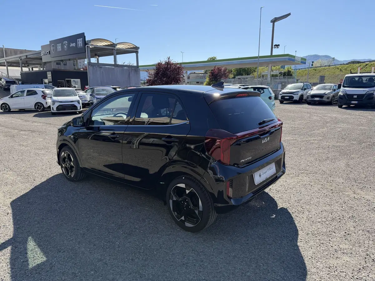 Kia Picanto nuova a La Spezia (5)