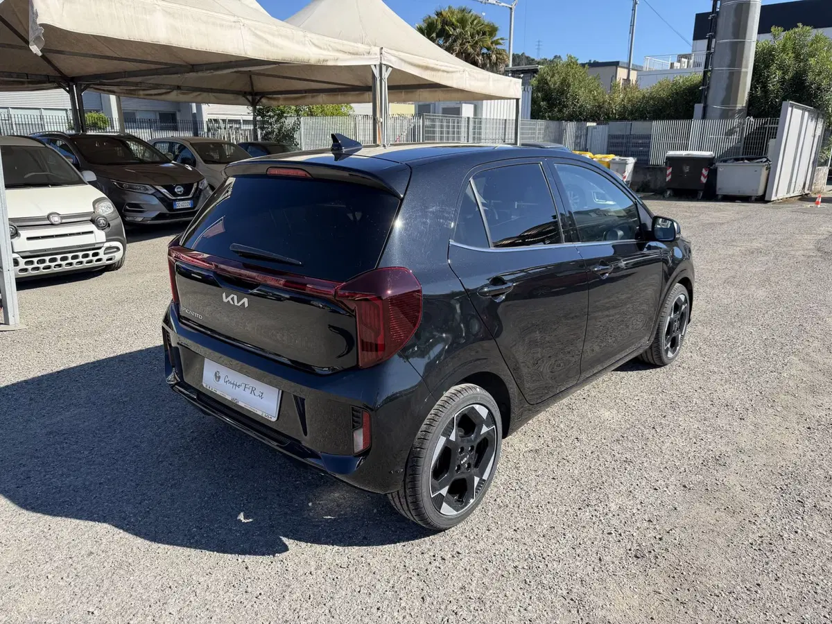 Kia Picanto nuova a La Spezia (7)