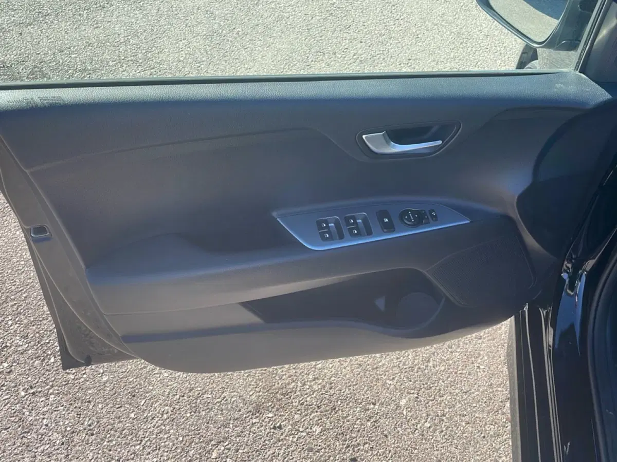 Kia Rio usata a Bologna (17)