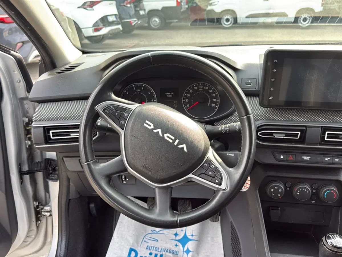Dacia Jogger usata a Ravenna (14)