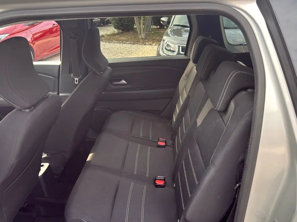 Dacia Jogger usata a Ravenna (15)