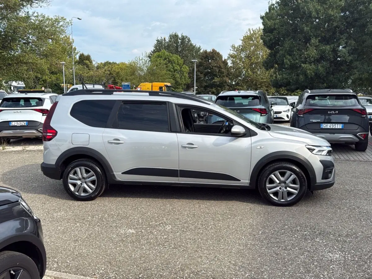 Dacia Jogger usata a Ravenna (7)