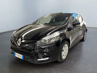 Renault Clio 1.5 dCi 8V 75CV Start&Stop 5 porte Van Energy del 2018 usata a Modena