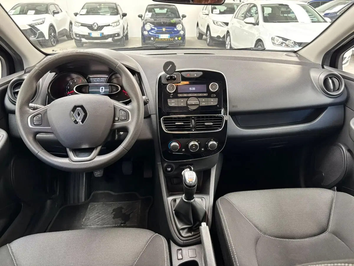 Renault Clio usata a Modena (11)