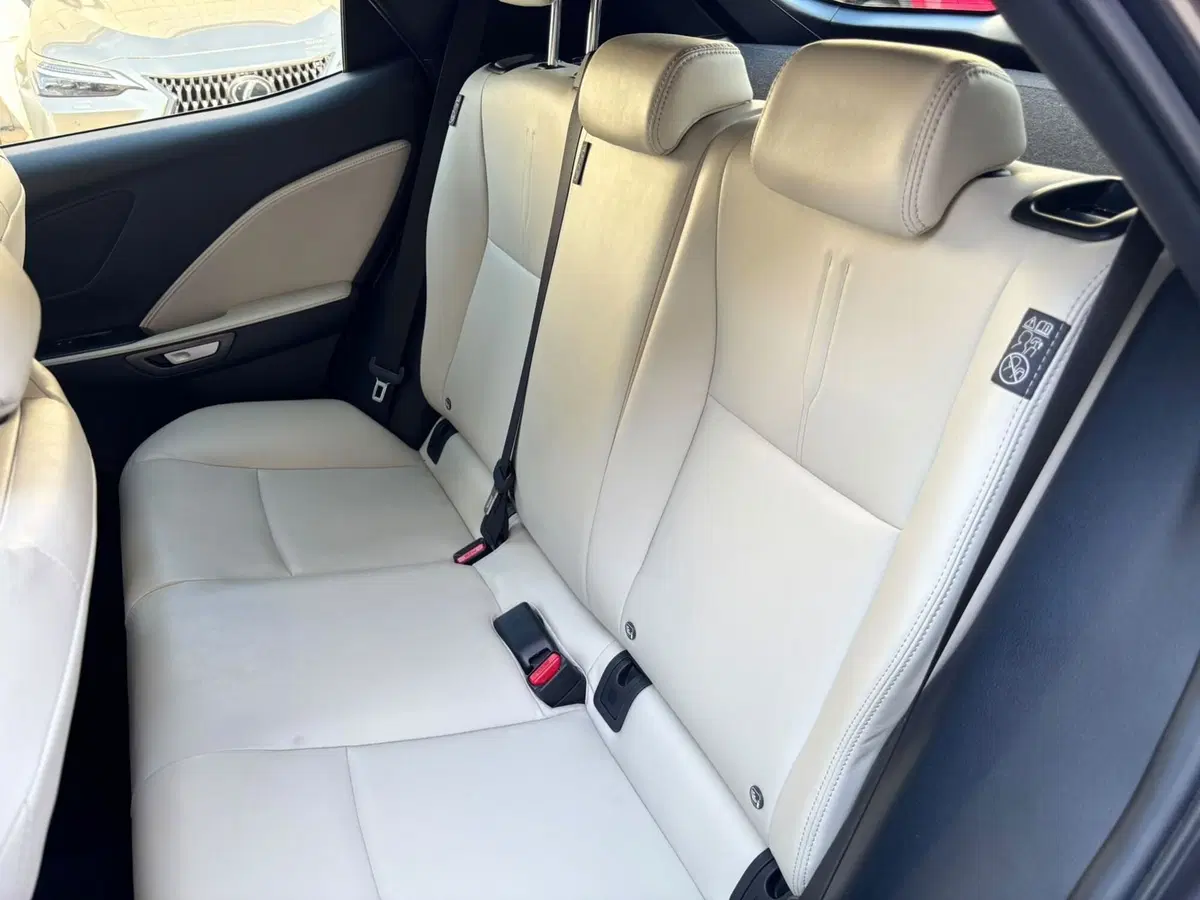 Lexus LBX usata a Modena (14)