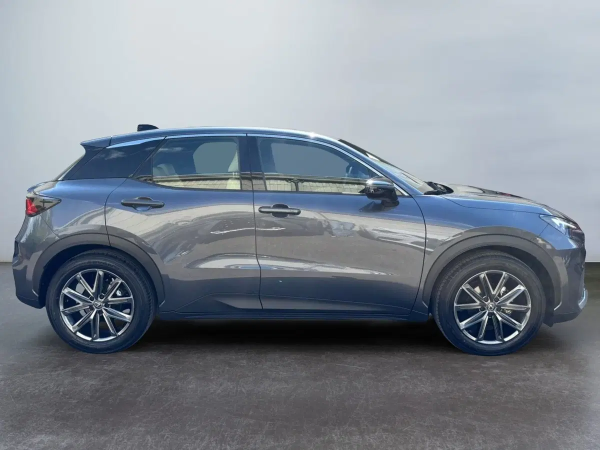 Lexus LBX usata a Modena (5)