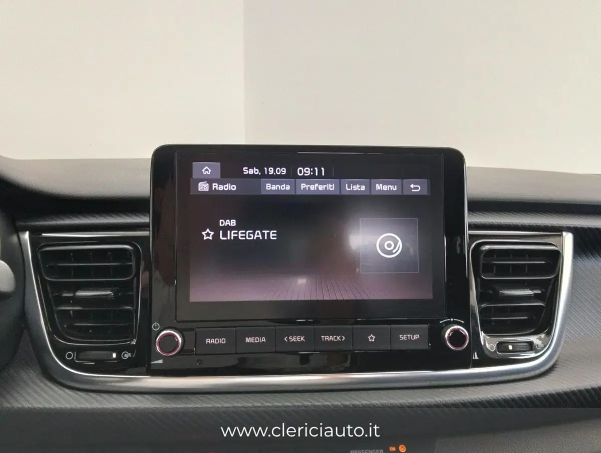 Kia Rio usata a Como (13)