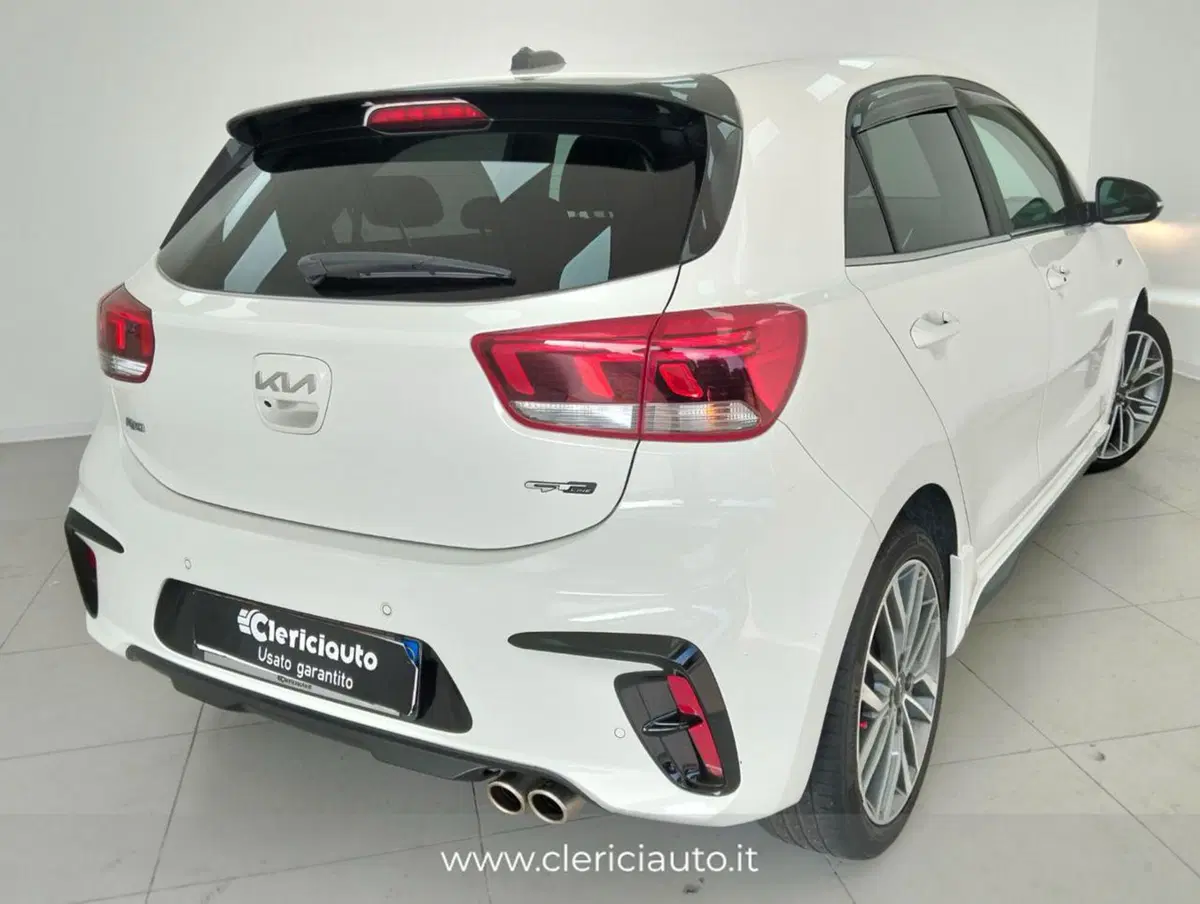 Kia Rio usata a Como (2)