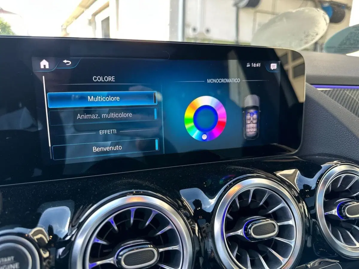Mercedes-Benz GLA SUV usata a Pescara (18)
