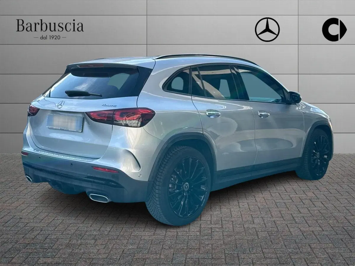 Mercedes-Benz GLA SUV usata a Pescara (3)