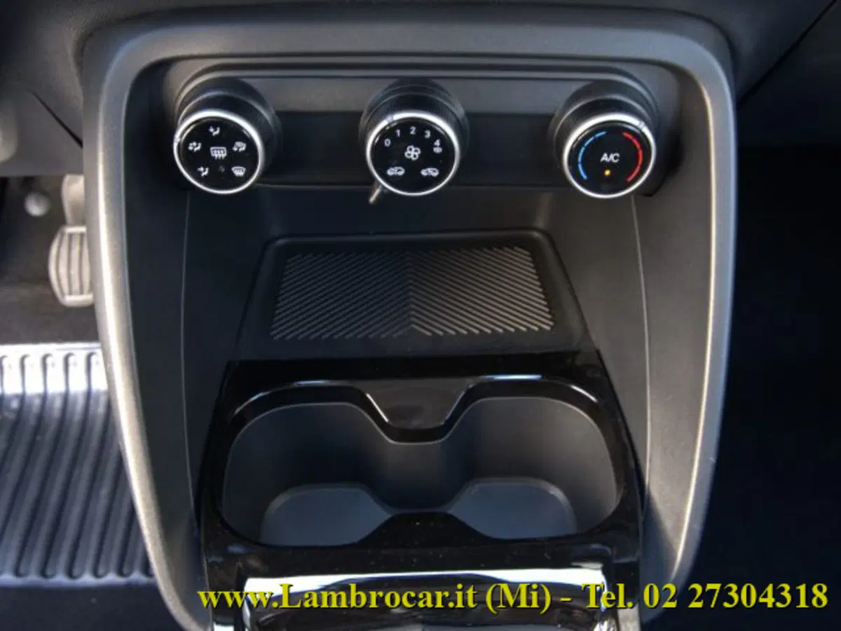 Citroen C3 nuova a Milano (10)