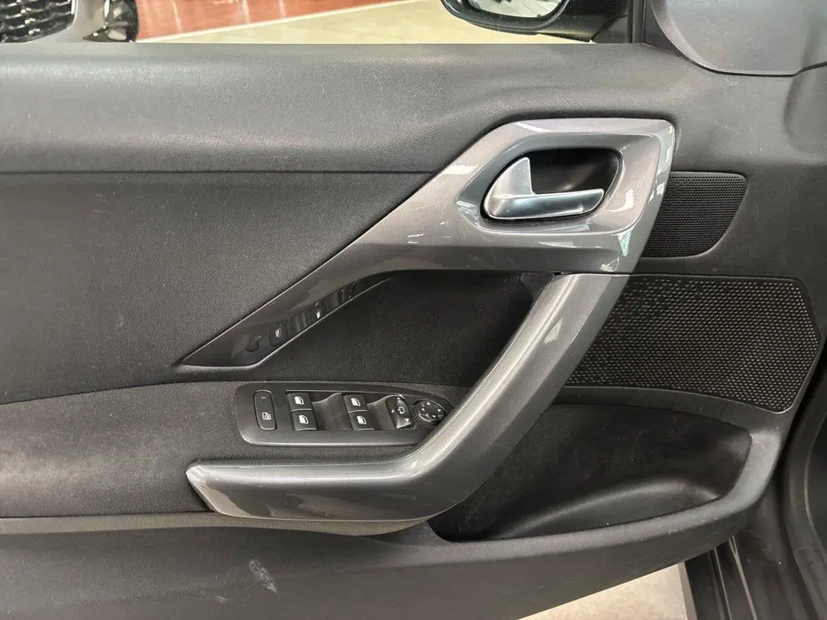 Peugeot 2008 usata a Torino (13)