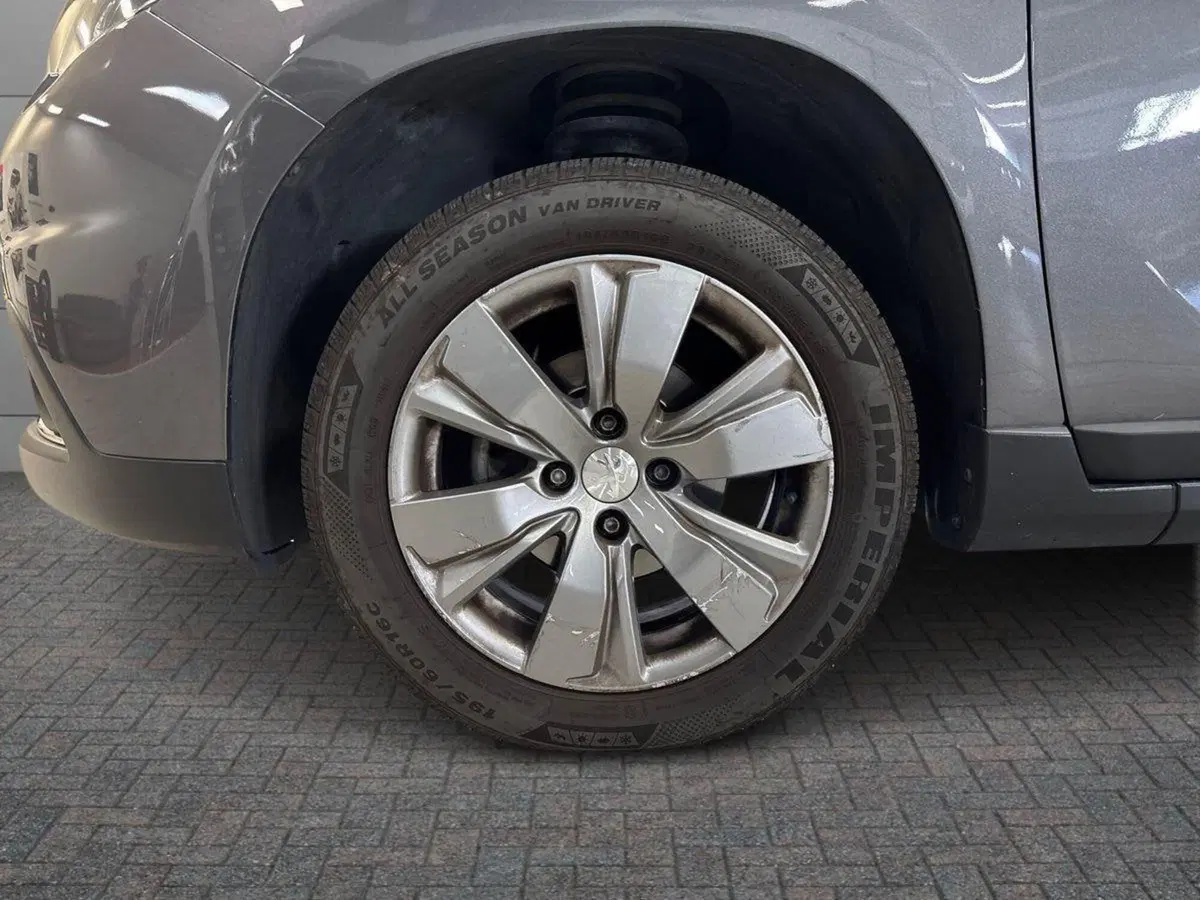 Peugeot 2008 usata a Torino (7)