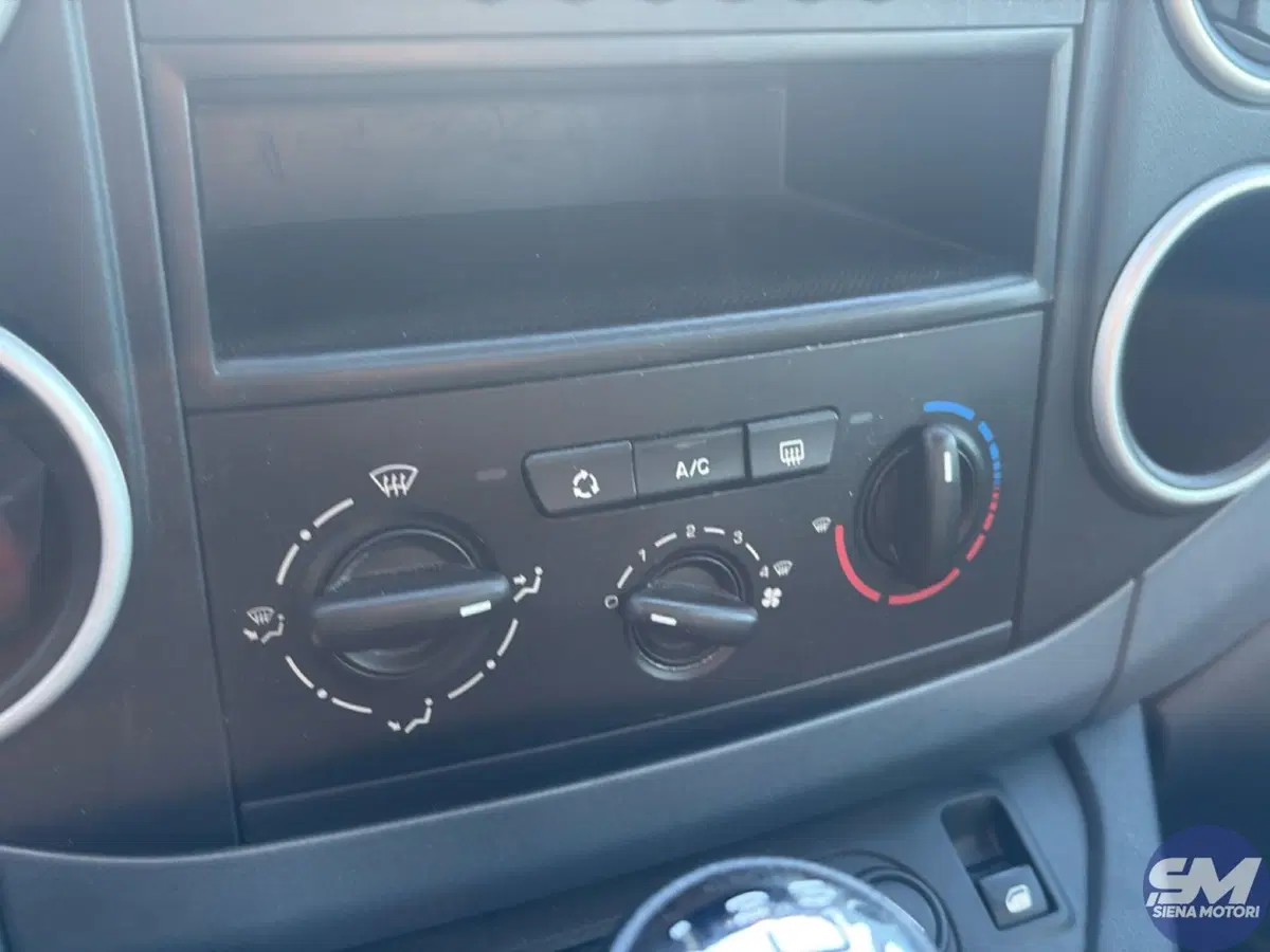 Peugeot Partner usata a Siena (12)