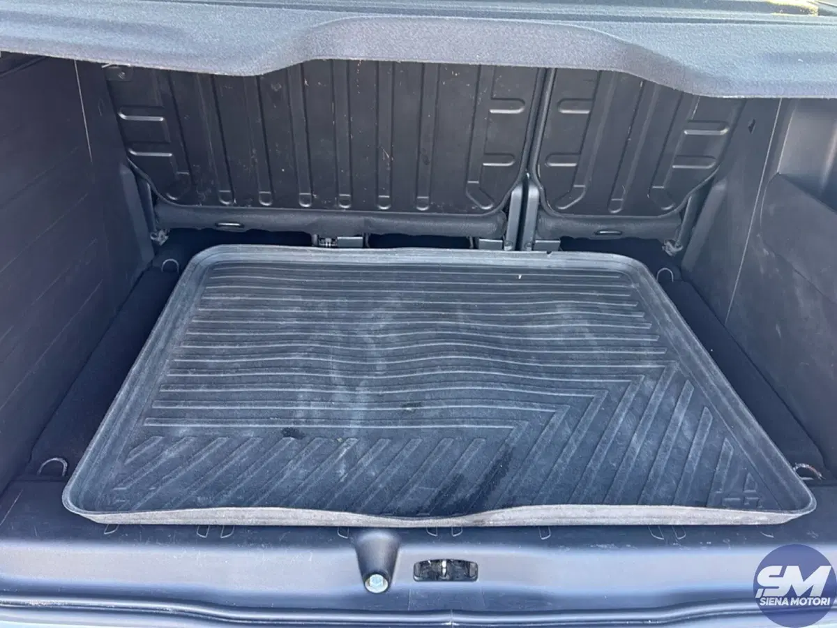 Peugeot Partner usata a Siena (18)