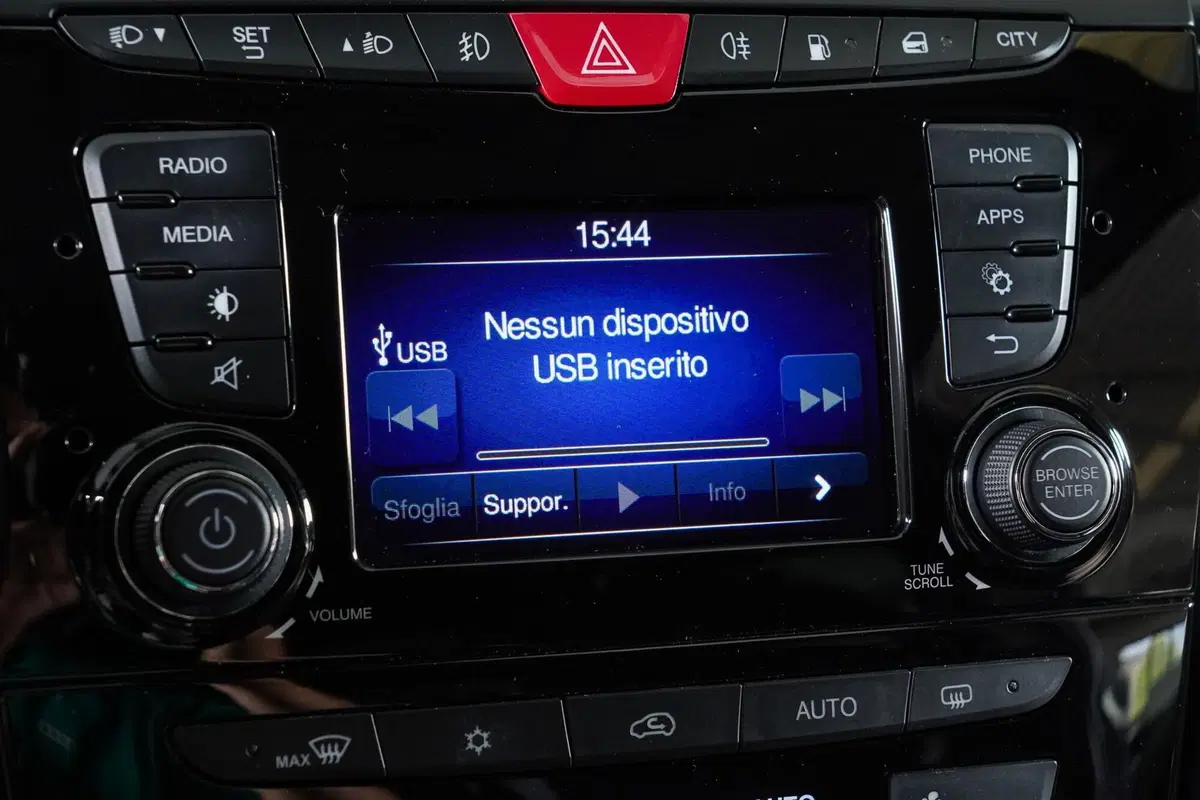 Lancia Ypsilon usata a Perugia (17)