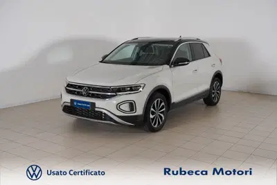 Volkswagen T-Roc 2.0 tdi Style 4motion 150cv dsg del 2023 usata a Citta' della Pieve
