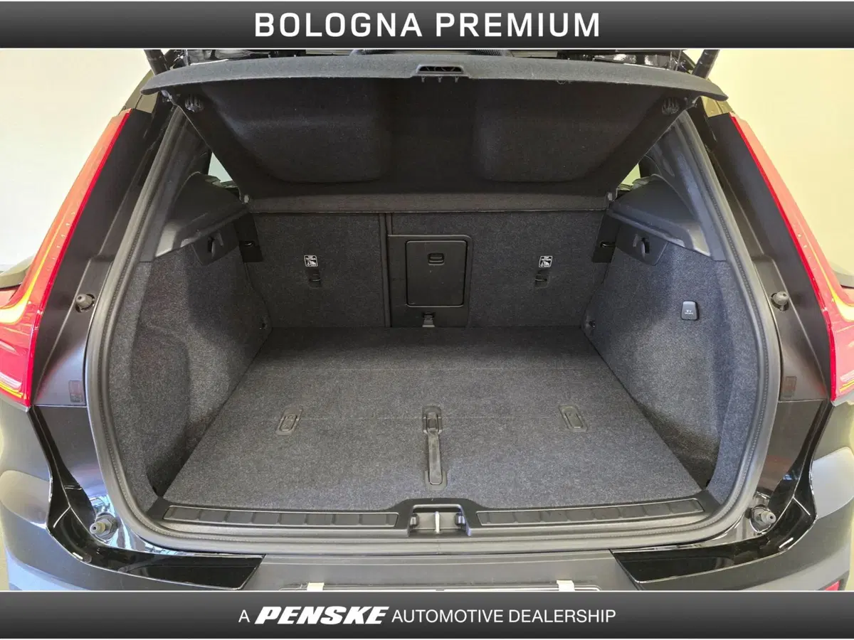 Volvo XC40 usata a Bologna (10)