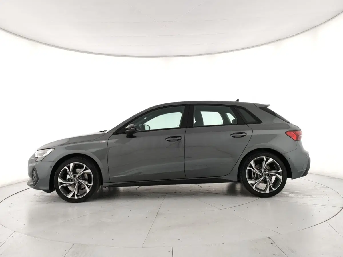 Audi A3 Sportback usata a Napoli (3)