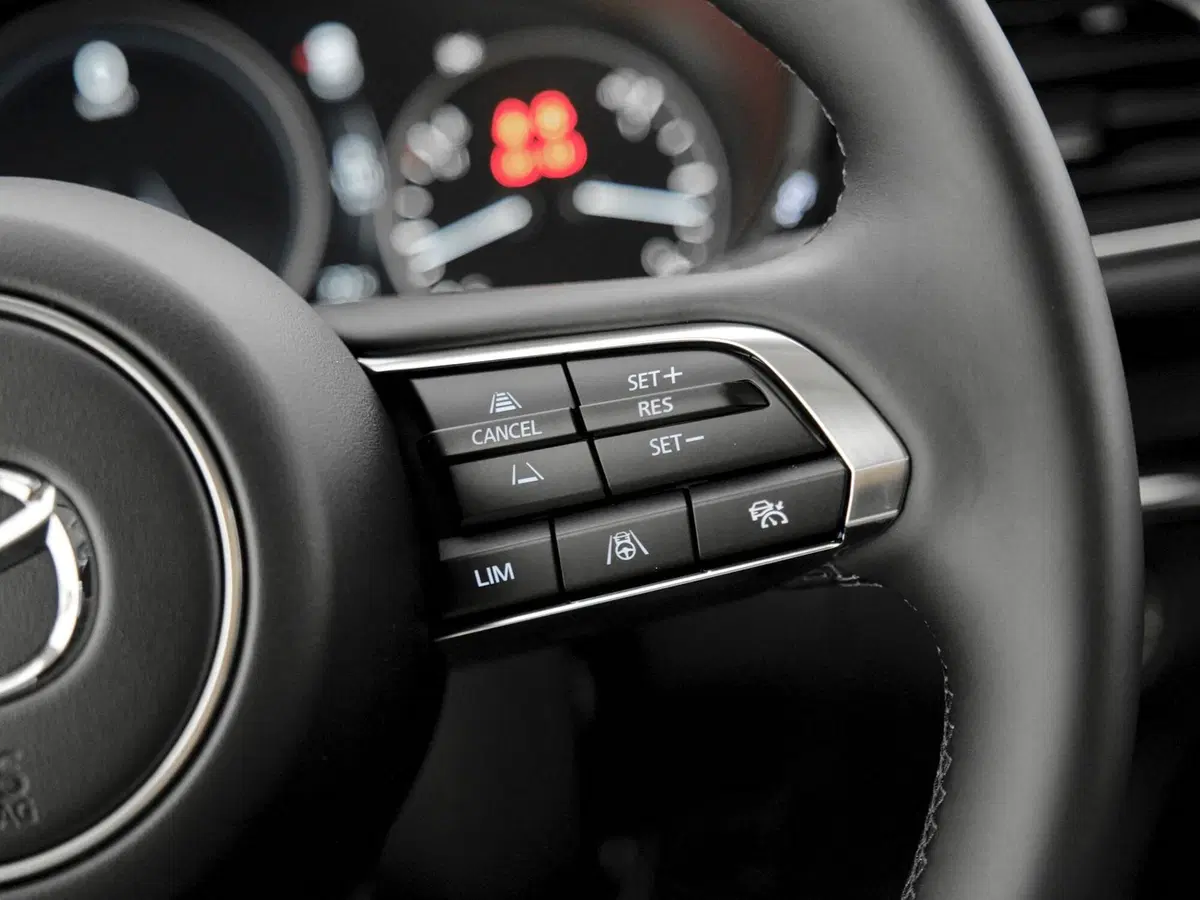 Mazda CX-30 nuova a Prato (10)