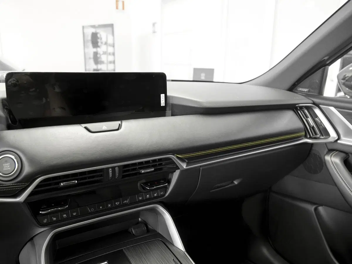 Mazda CX-60 nuova a Prato (9)