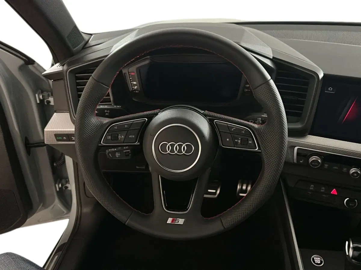 Audi A1 allstreet usata a Napoli (11)