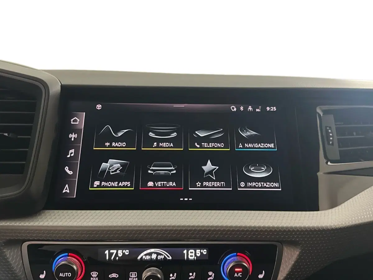 Audi A1 allstreet usata a Napoli (13)