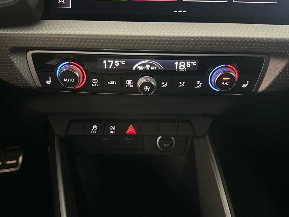 Audi A1 allstreet usata a Napoli (16)