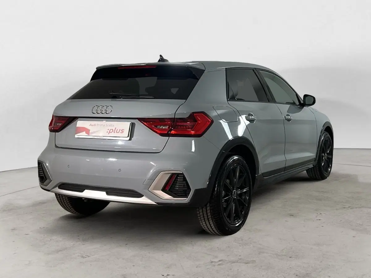 Audi A1 allstreet usata a Napoli (4)