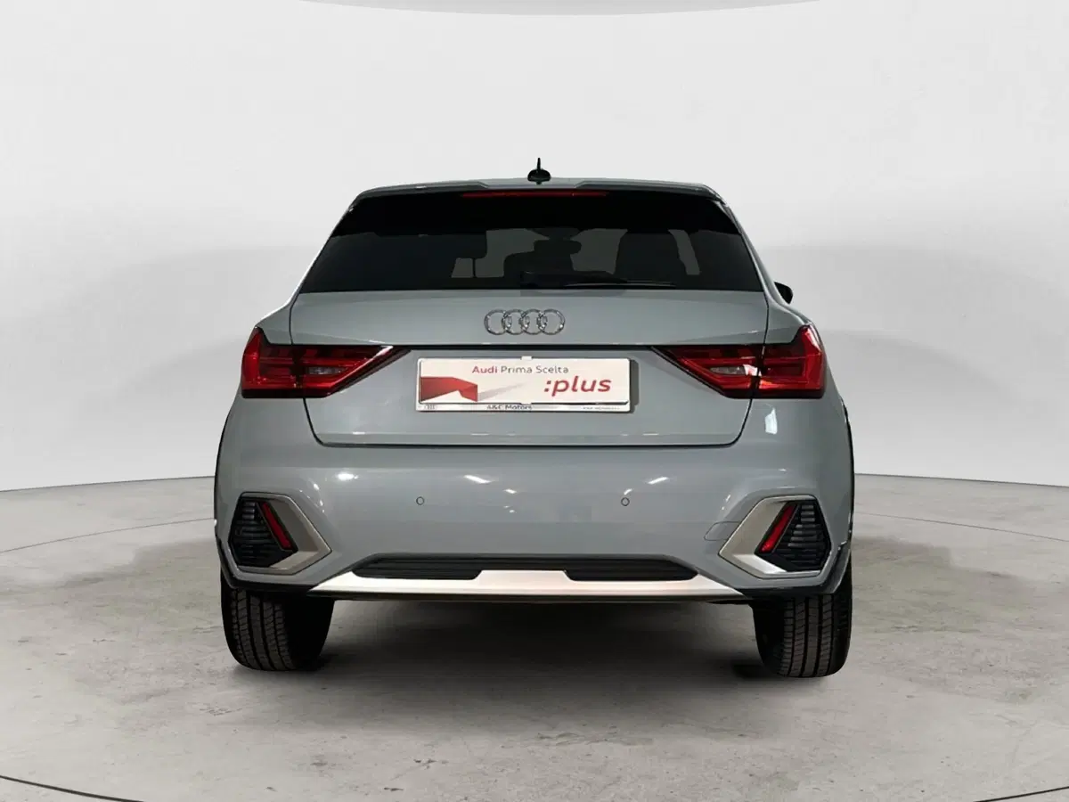 Audi A1 allstreet usata a Napoli (6)