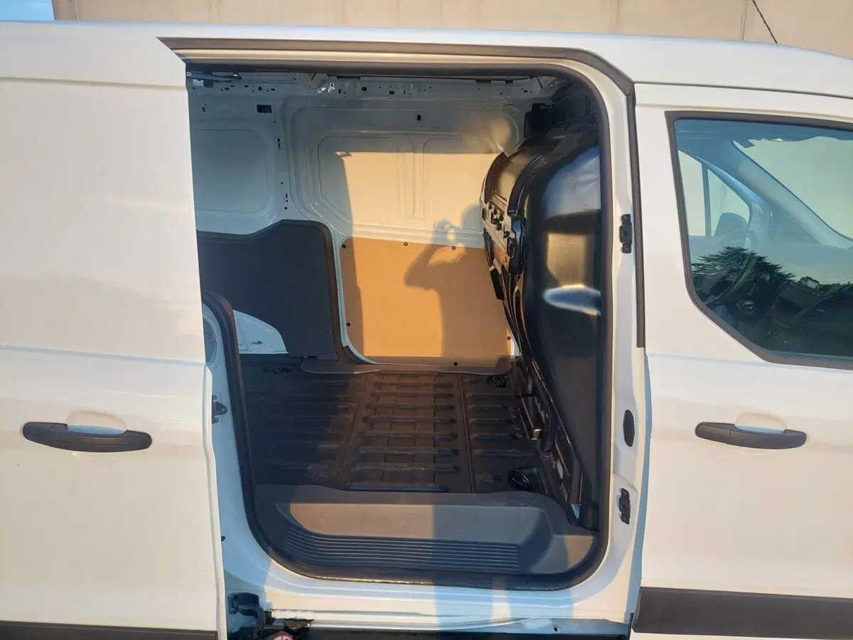 Ford Transit Connect Furgone usata a Treviso (18)