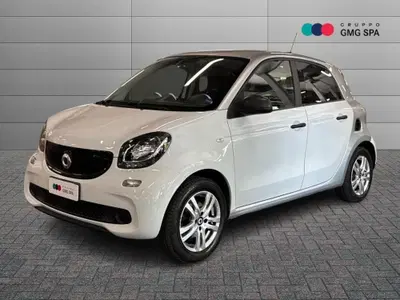 smart forfour forfour 70 1.0 twinamic Youngster del 2018 usata a Prato