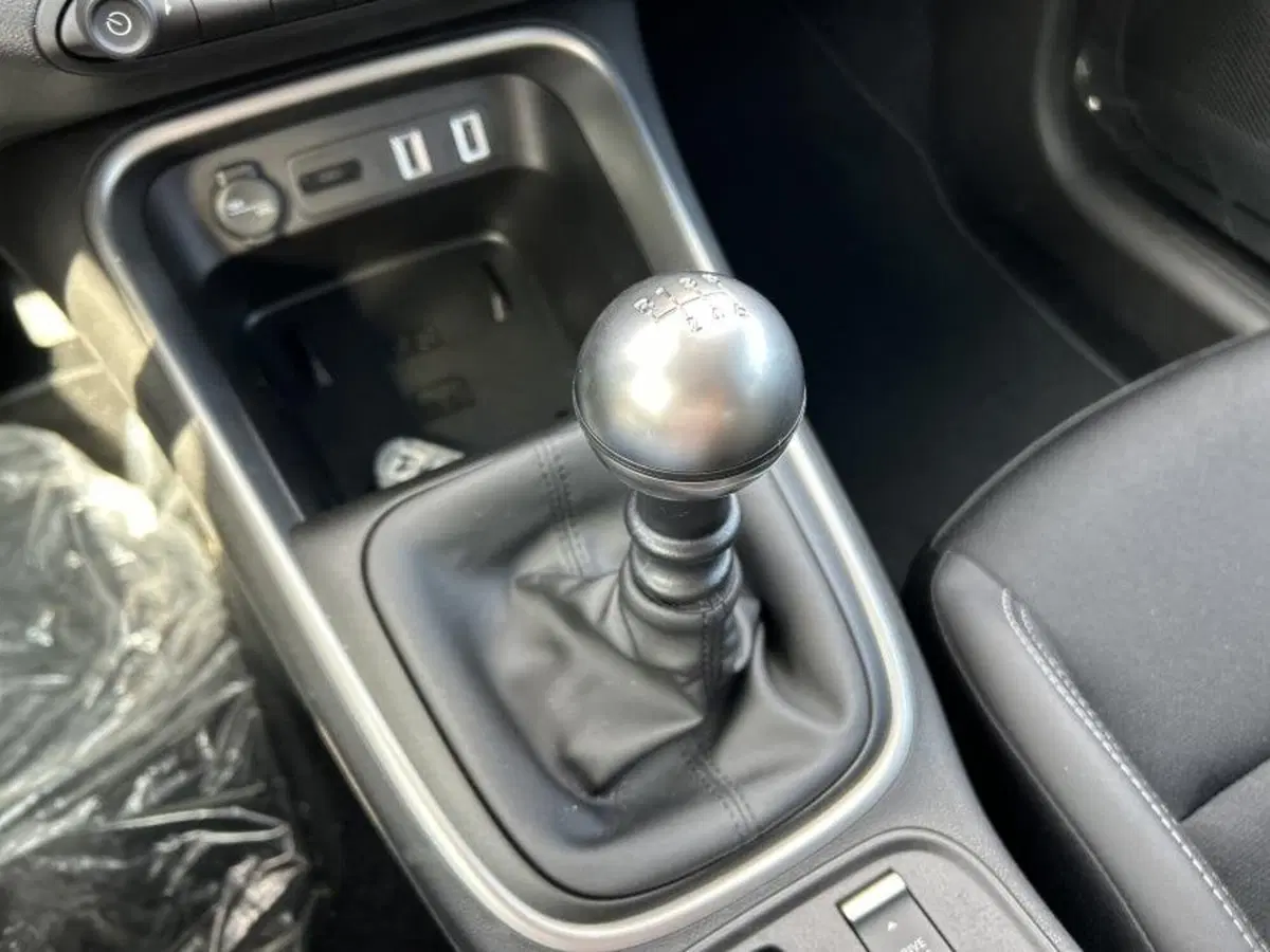 Jeep Avenger nuova a Cuneo (12)
