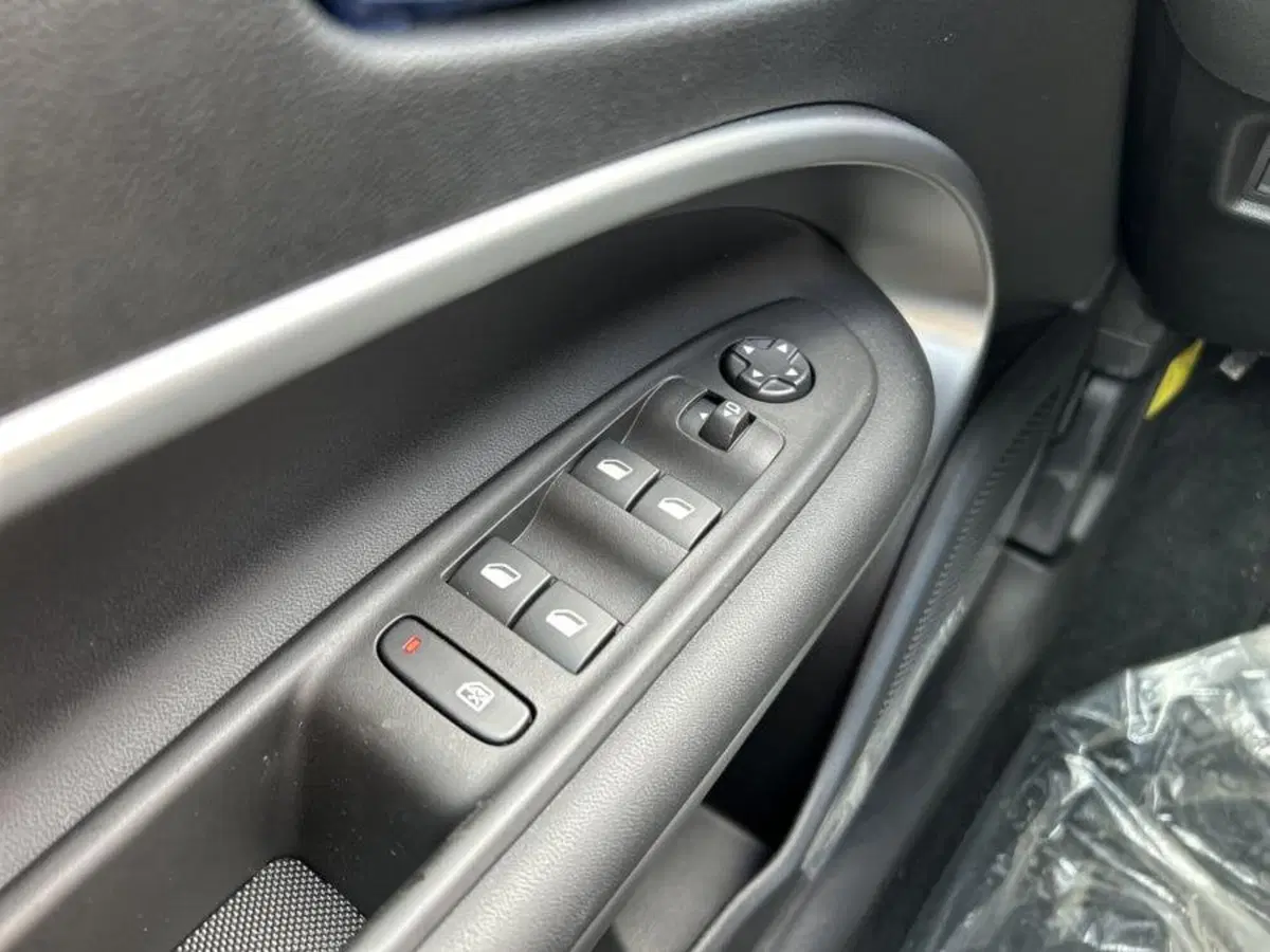 Jeep Avenger nuova a Cuneo (16)