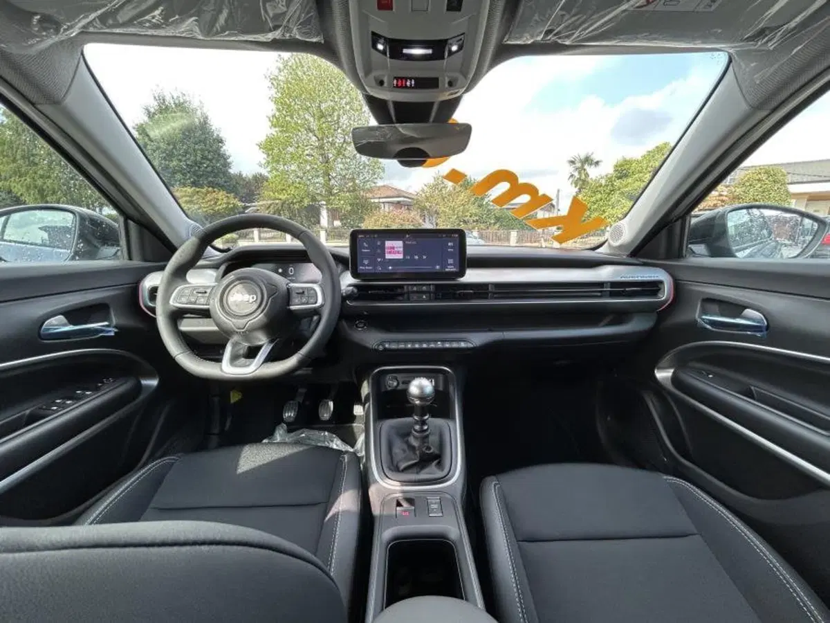 Jeep Avenger nuova a Cuneo (9)