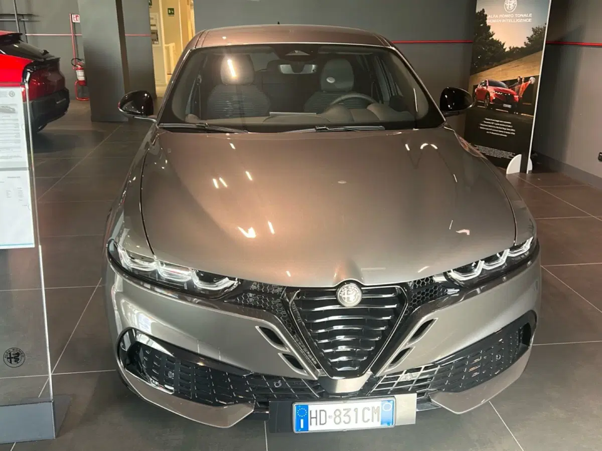 Alfa Romeo Tonale nuova a Frosinone