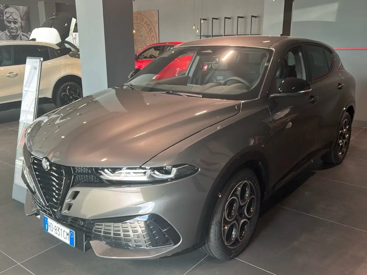 Alfa Romeo Tonale nuova a Frosinone (3)