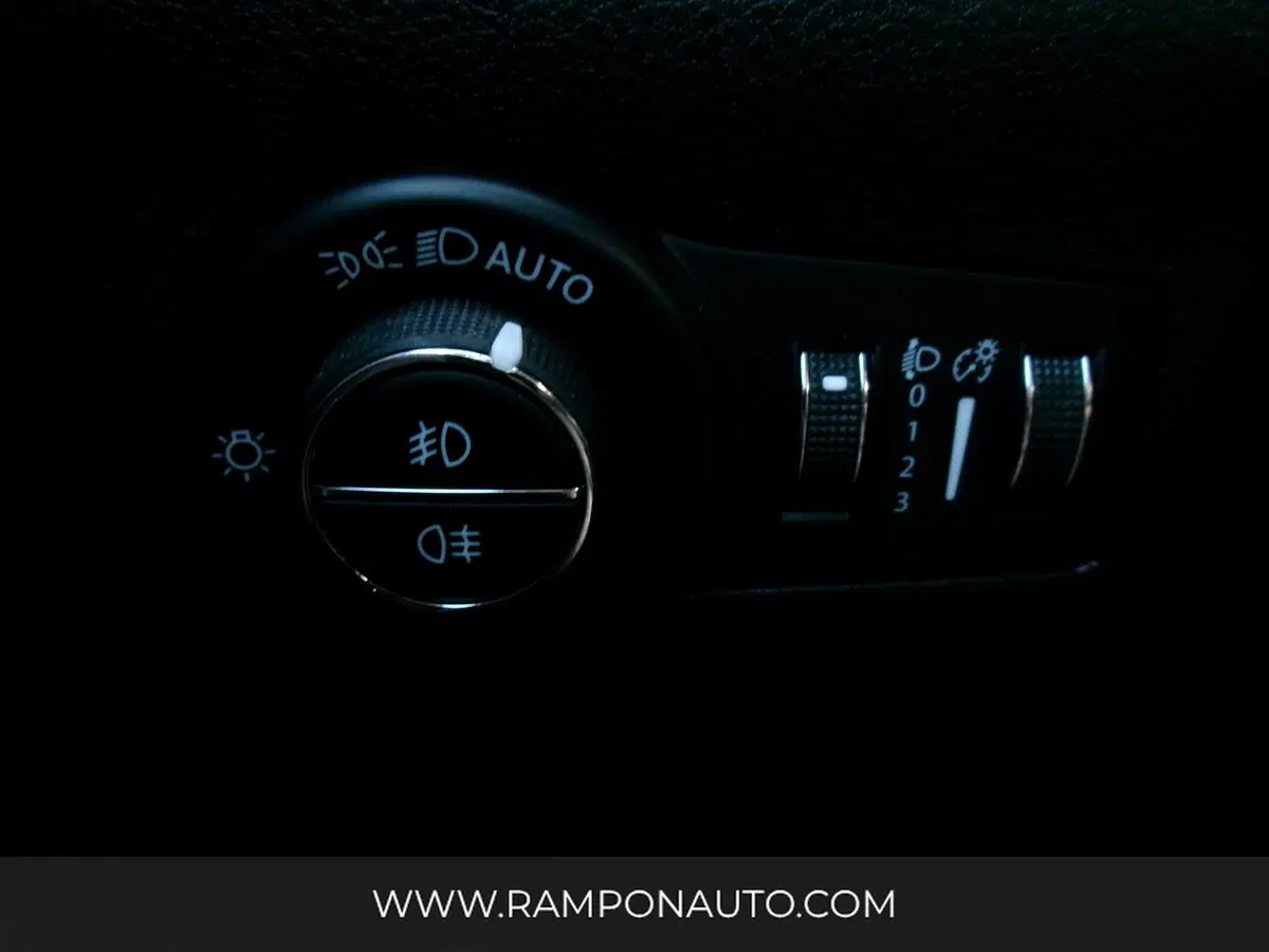Jeep Compass usata a Venezia (19)
