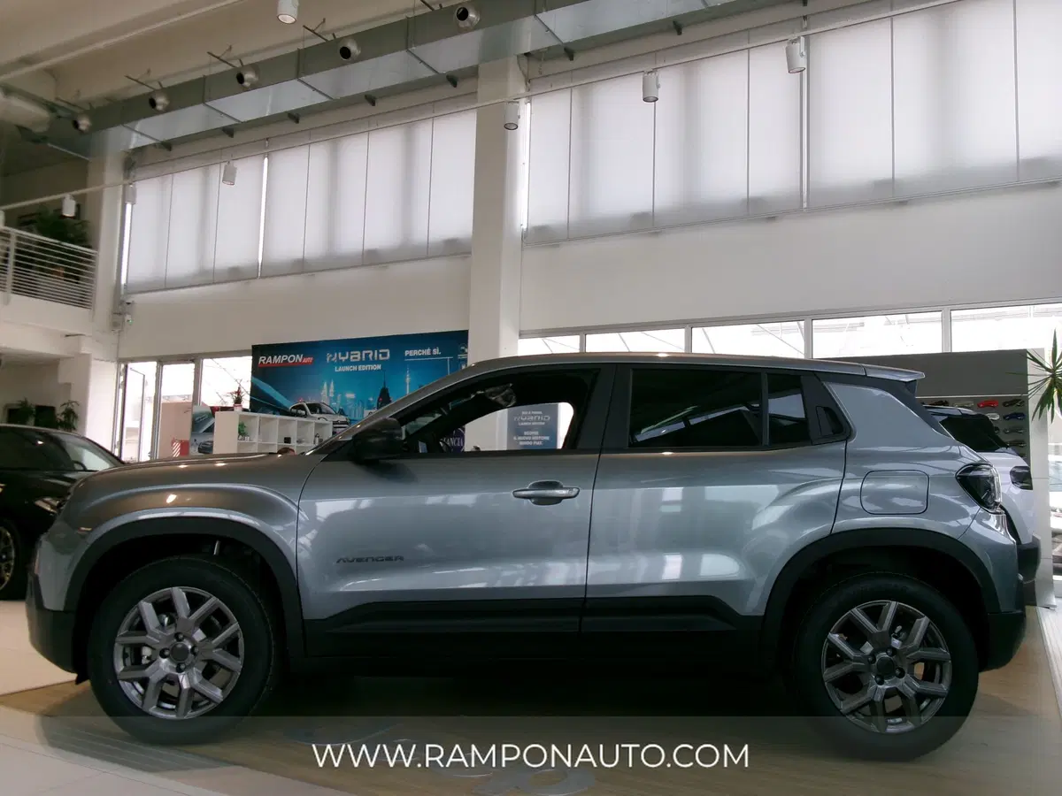 Jeep Avenger nuova a Venezia (2)