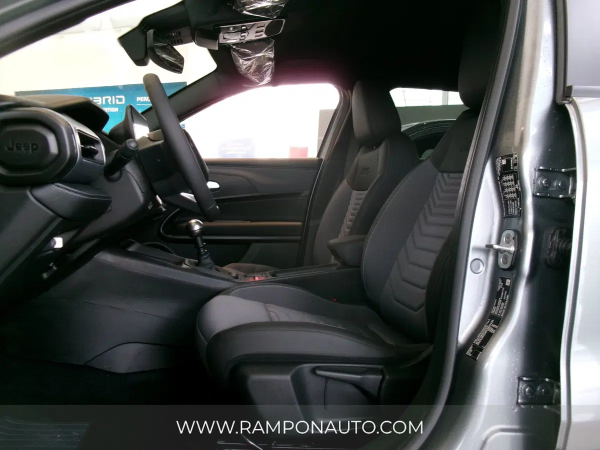 Jeep Avenger nuova a Venezia (7)