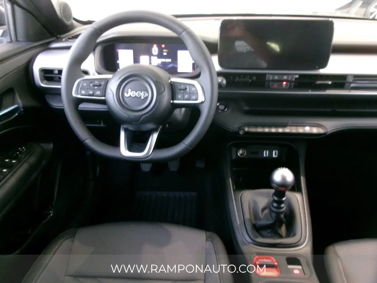 Jeep Avenger nuova a Venezia (9)